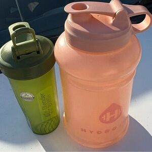 HydroJug Pink Water Bottle and a green blender bottle new